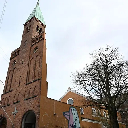 Spacious 2-bedroom In The Trendy Area Of Vesterbro Copenhagen