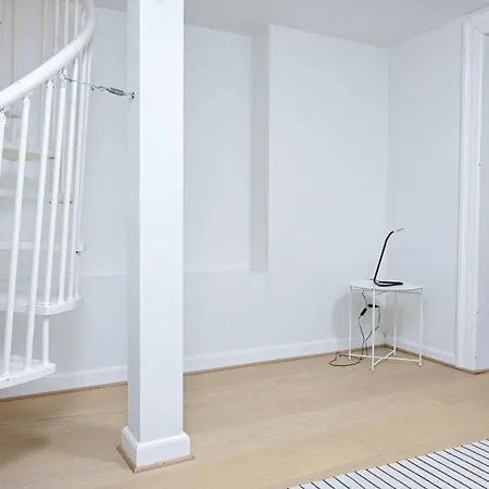 Spacious 2-bedroom In The Trendy Area Of Vesterbro Apartment Copenhagen